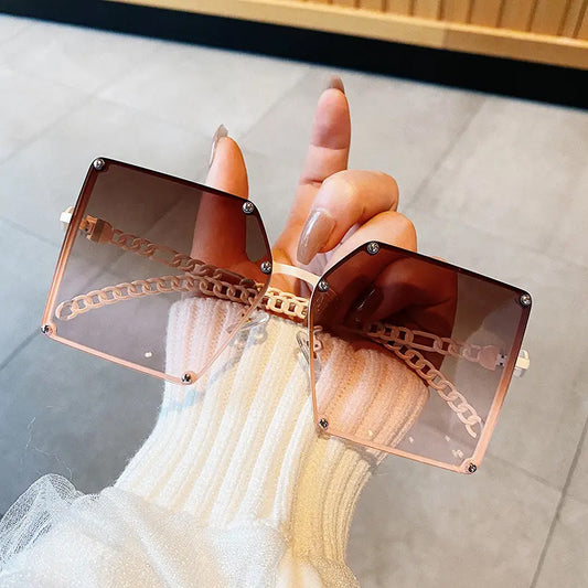 New style Oversize Tea Pink Gradient Sunglasses For Women Vintage Chain Frame Rivet Square Sunglasses